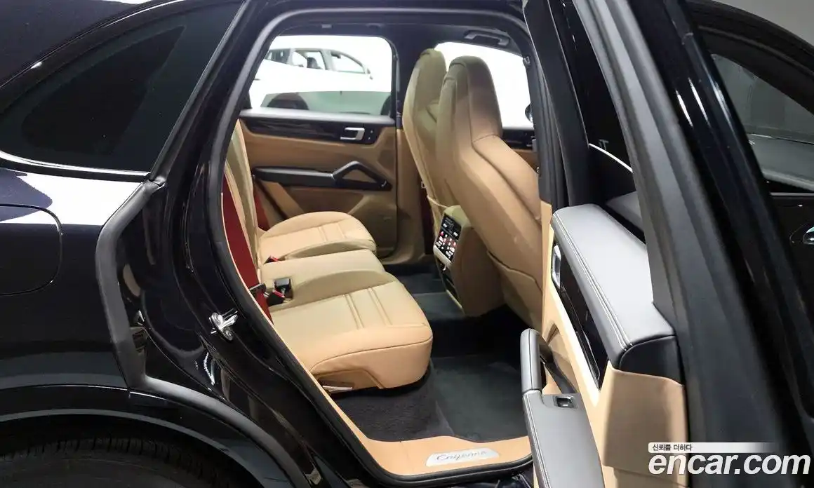 Porsche Cayenne 2021 3.0 Автомат в Москве № 165100, фото 18