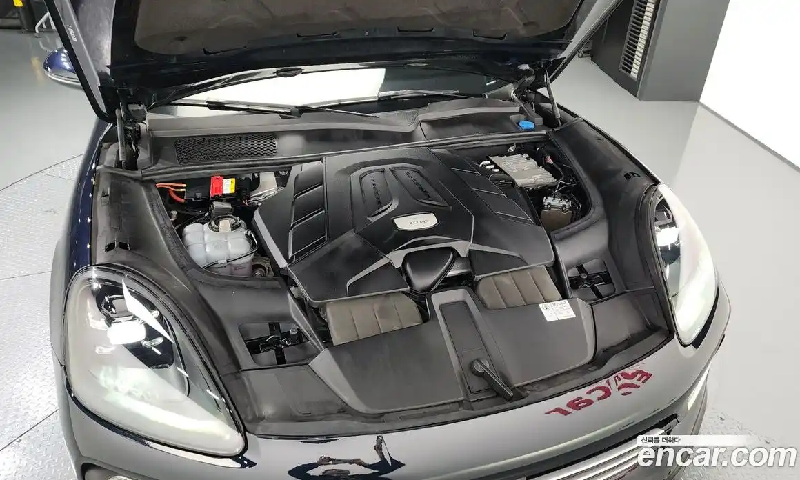 Porsche Cayenne 2021 3.0 Автомат в Москве № 165393, фото 6