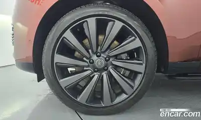 Land Rover Range-Rover 2024 4.4 Автомат в Москве № 166021, миниатюра 9