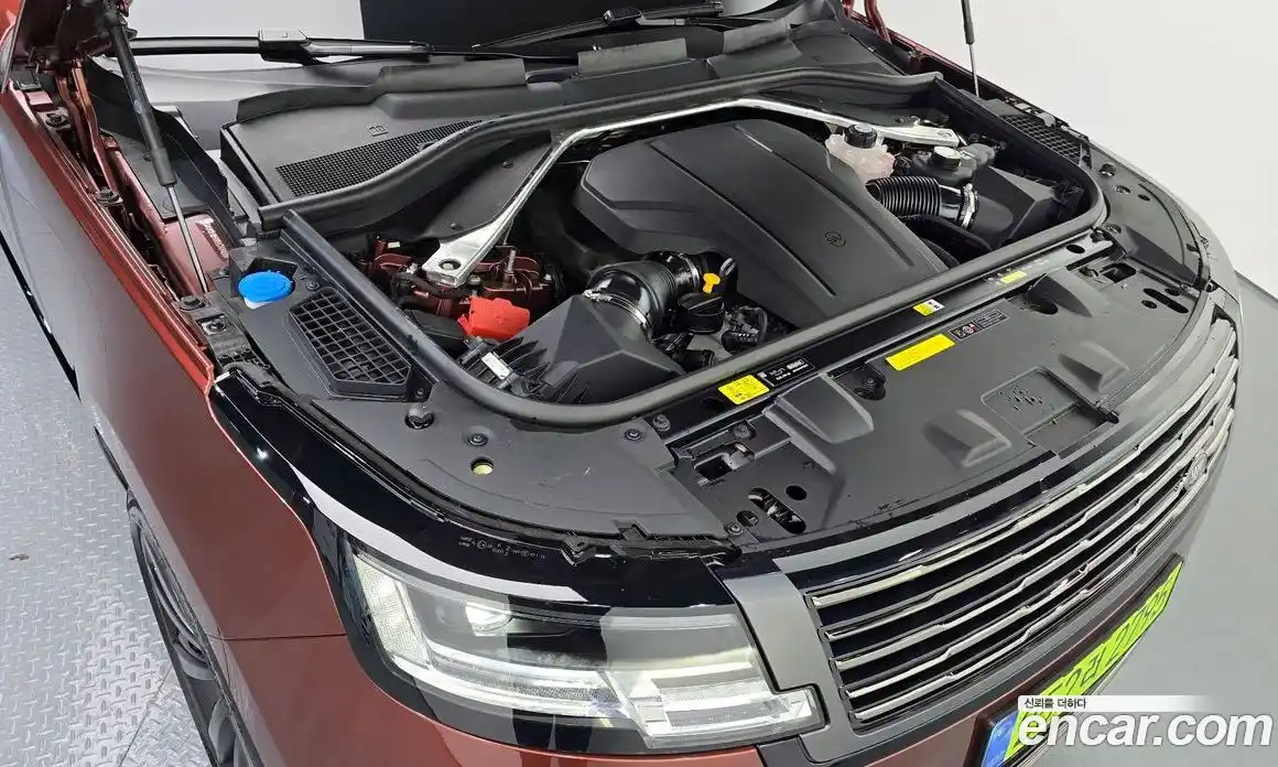 Land Rover Range-Rover 2024 4.4 Автомат в Москве № 166021, фото 10