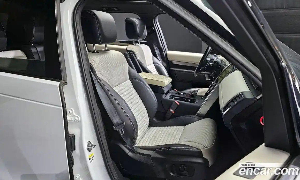 Land Rover Discovery 2022 3.0 Автомат в Москве № 166301, фото 5