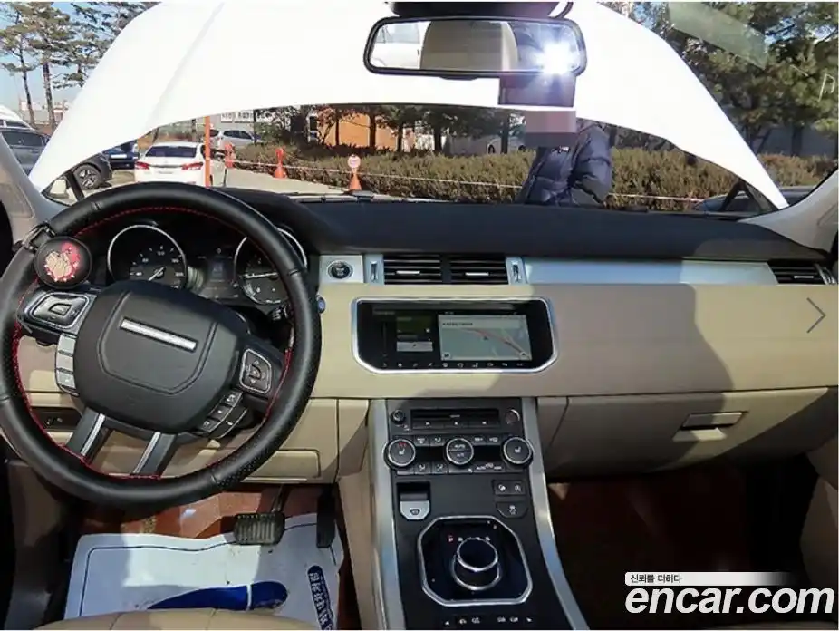 Land Rover Range-Rover Evoque 2017 2.0 Автомат в Москве № 166889, фото 7