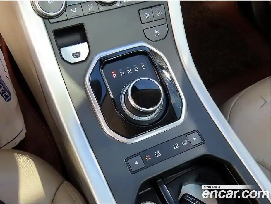 Land Rover Range-Rover Evoque 2017 2.0 Автомат в Москве № 166889, фото 10