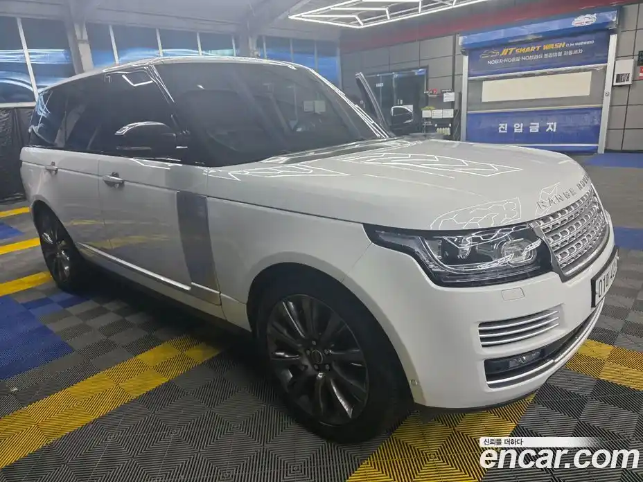Land Rover Range-Rover 2017 4.4 Автомат в Москве № 166899, фото 12