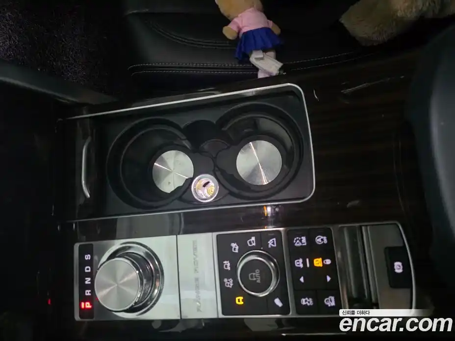 Land Rover Range-Rover 2017 4.4 Автомат в Москве № 166899, фото 9