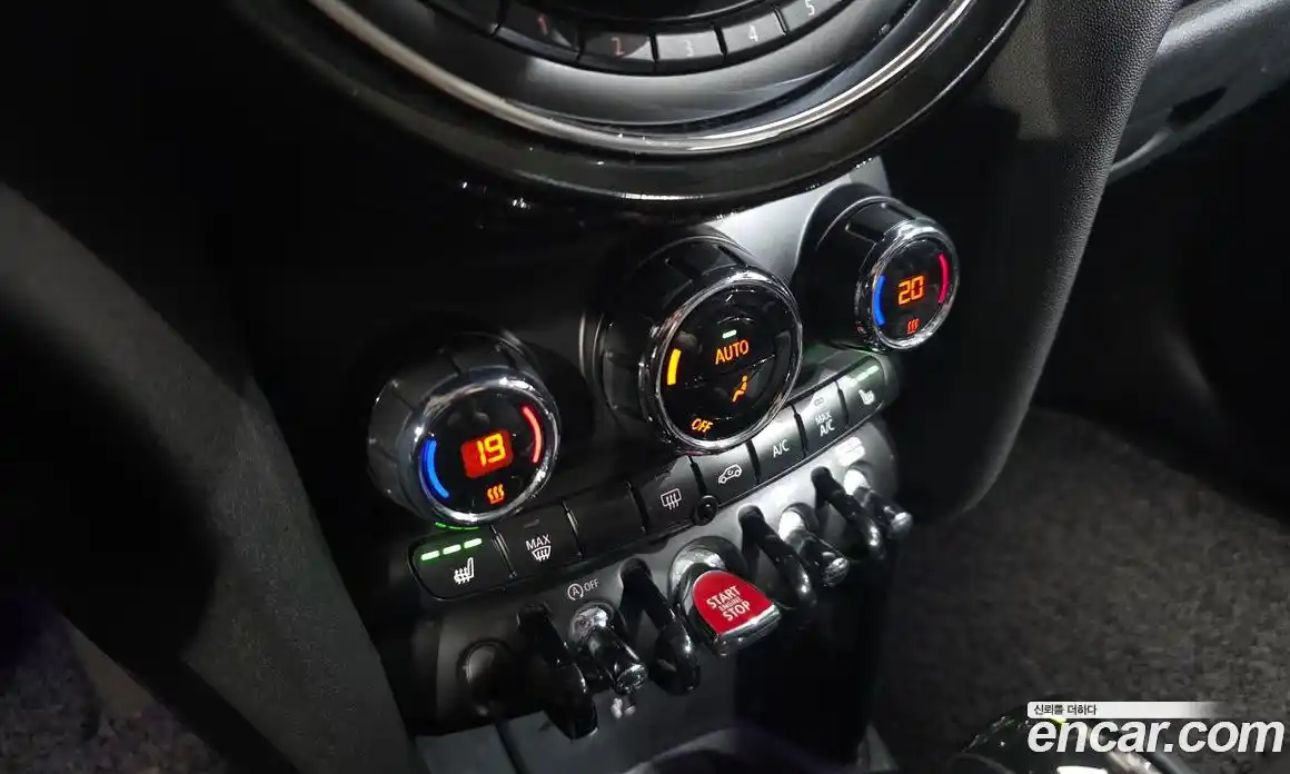 Mini Cooper 2019 1.5 Автомат в Москве № 167294, фото 13