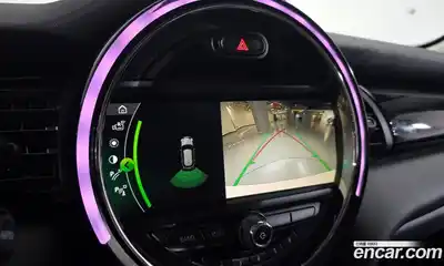 Mini Cooper 2019 1.5 Автомат в Москве № 167294, миниатюра 6