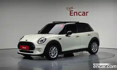 Mini Cooper 2019 1.5 Автомат в Москве № 167294, миниатюра 9