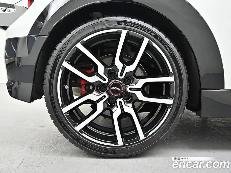 Mini Cooper Convertible 2025 2.0 Автомат в Москве № 167328, фото 5