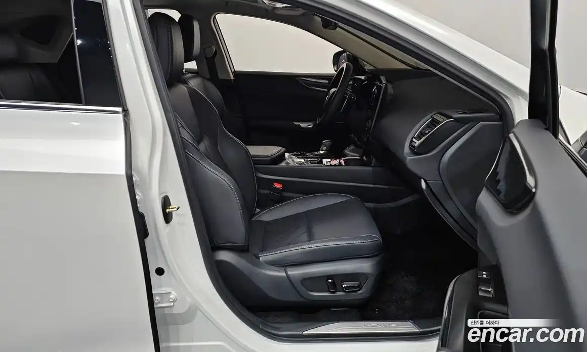 Lexus NX 2025 2.5 Автомат в Москве № 168009, фото 12