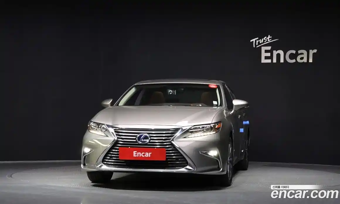 Lexus ES 2017 2.5 Автомат в Москве № 168192, фото 13