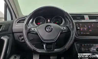 Volkswagen Tiguan 2020 2.0 Автомат в Москве № 168986, миниатюра 6