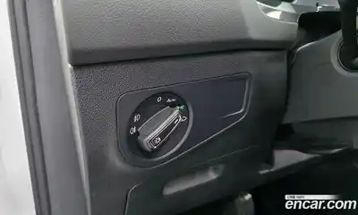 Volkswagen Tiguan 2020 2.0 Автомат в Москве № 168986, миниатюра 9