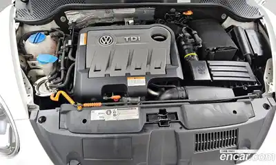 Volkswagen Beatle 2013 2.0 Автомат в Москве № 169046, миниатюра 2