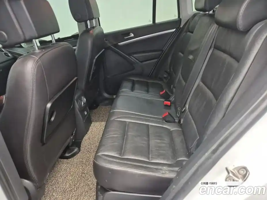 Volkswagen Tiguan 2016 2.0 Автомат в Москве № 169295, фото 12