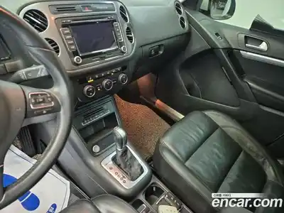 Volkswagen Tiguan 2016 2.0 Автомат в Москве № 169295, миниатюра 10