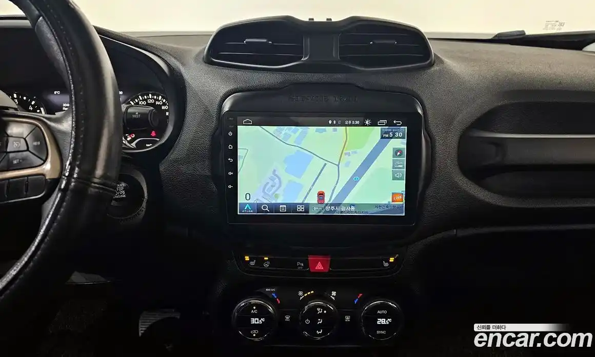 Jeep Renegade 2016 2.0 Автомат в Москве № 169846, фото 11