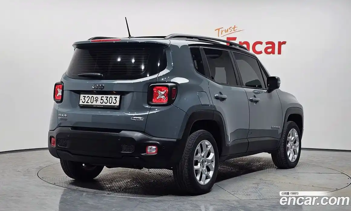 Jeep Renegade 2016 2.0 Автомат в Москве № 169846, фото 16
