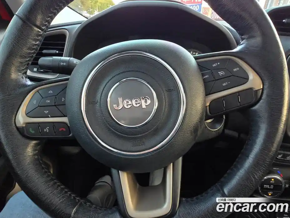 Jeep Renegade 2017 2.4 Автомат в Москве № 170056, фото 17