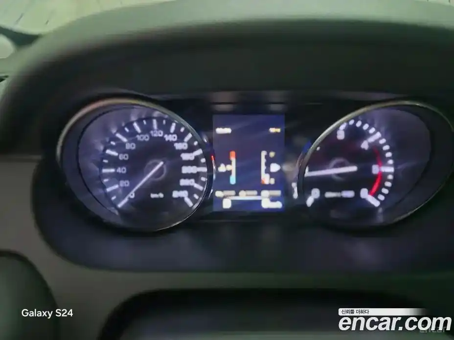 Land Rover Discovery Sport 2016 2.0 Автомат в Москве № 172465, фото 16