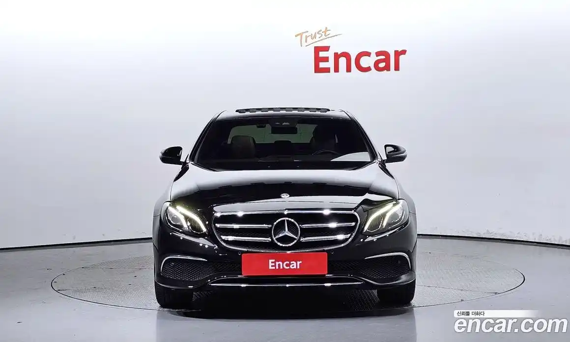 Mercedes-Benz E-Class 2020 2.0 Автомат в Москве № 180656, фото 13