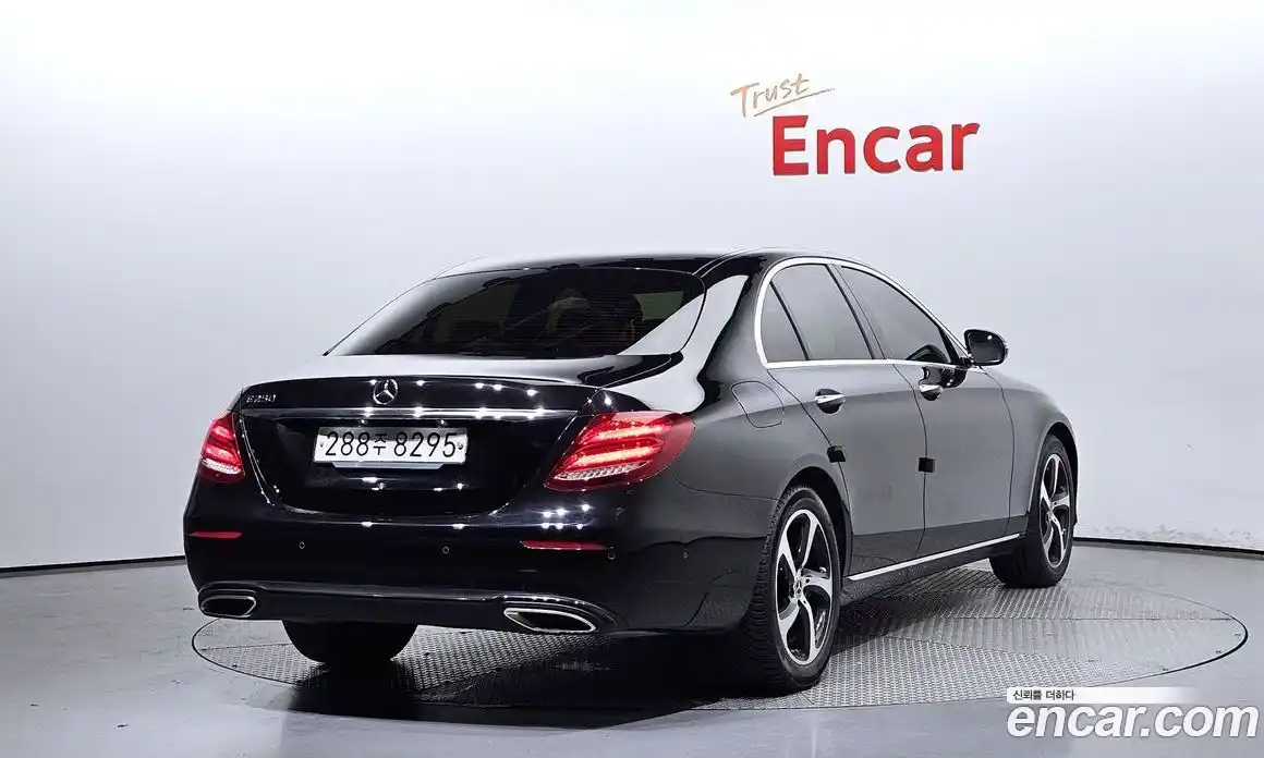 Mercedes-Benz E-Class 2020 2.0 Автомат в Москве № 180656, фото 17