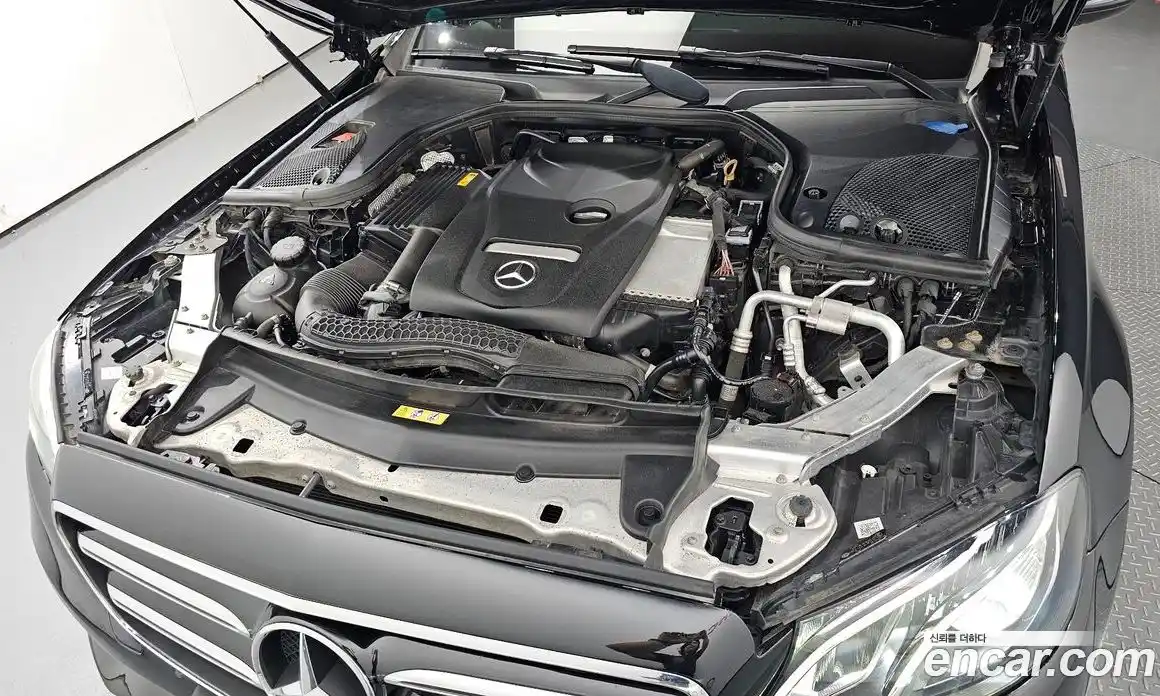 Mercedes-Benz E-Class 2020 2.0 Автомат в Москве № 180656, фото 19