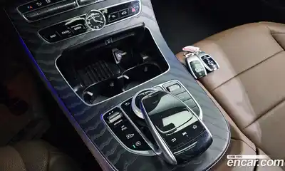 Mercedes-Benz E-Class 2020 2.0 Автомат в Москве № 180656, миниатюра 5