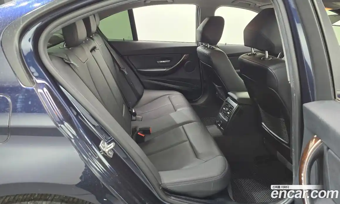 BMW 3-Series 2015 2.0 Автомат в Москве № 193166, фото 3