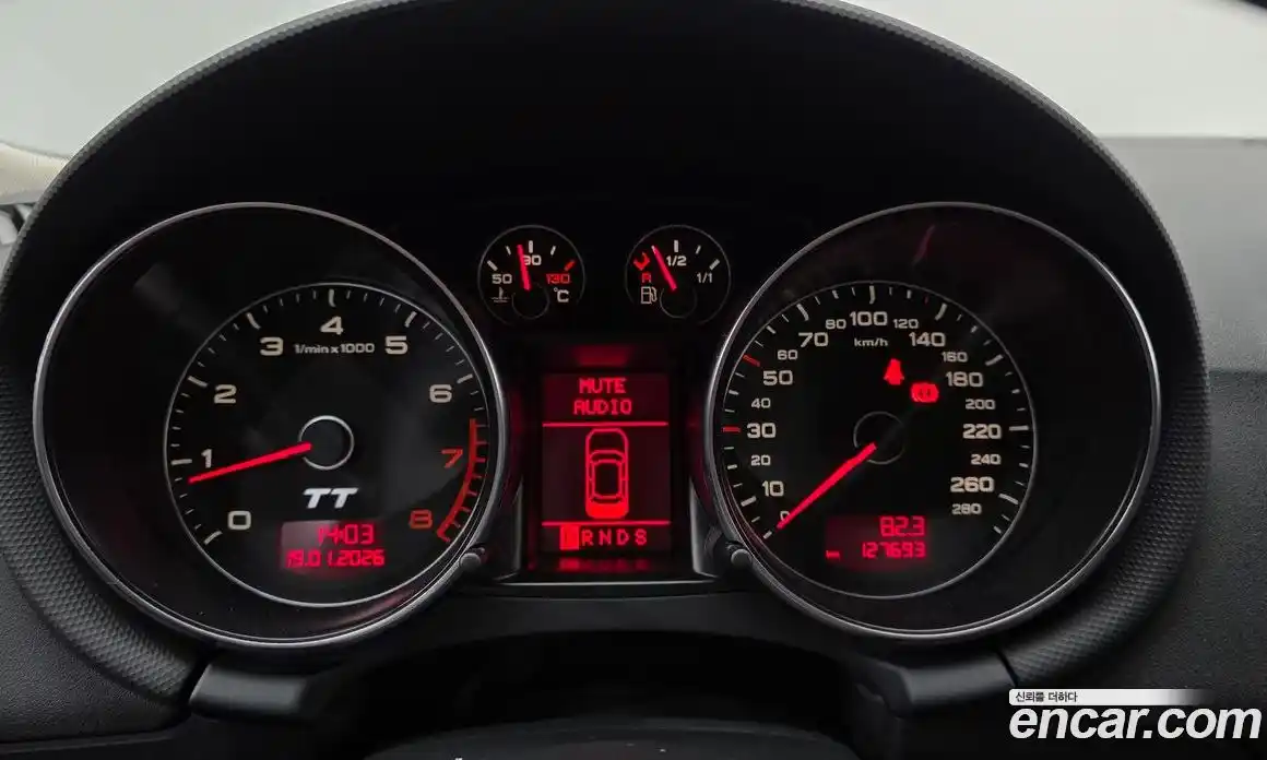 Audi TT 2008 2.0 Автомат в Москве № 193426, фото 15