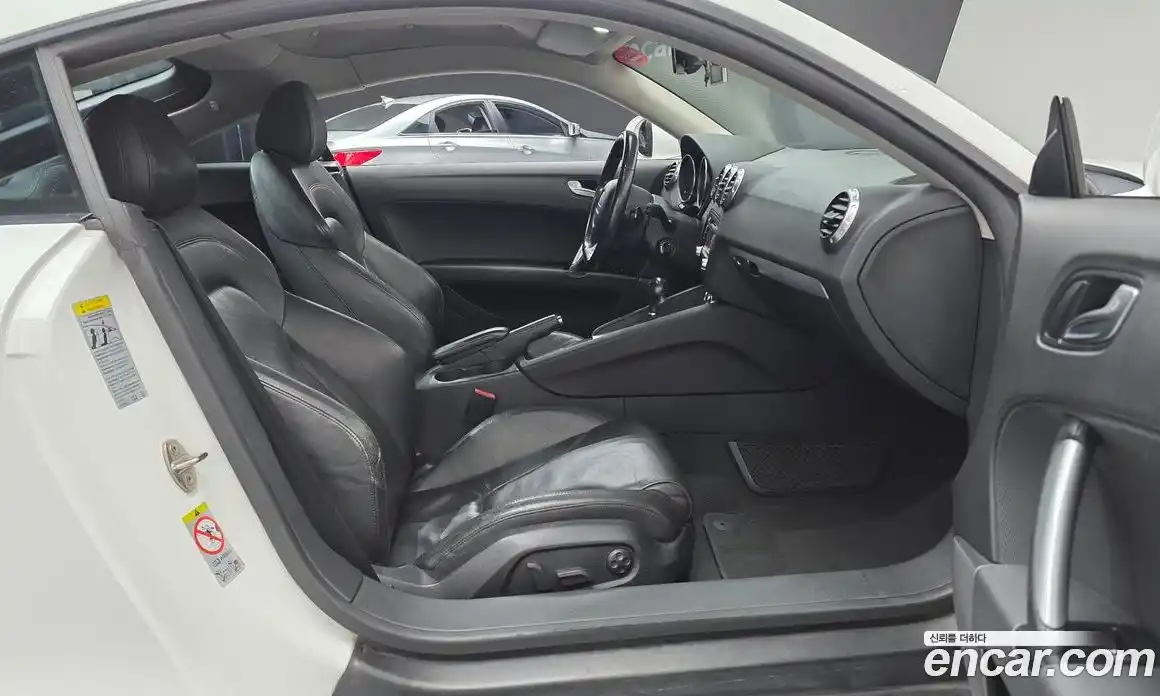 Audi TT 2008 2.0 Автомат в Москве № 193426, фото 16