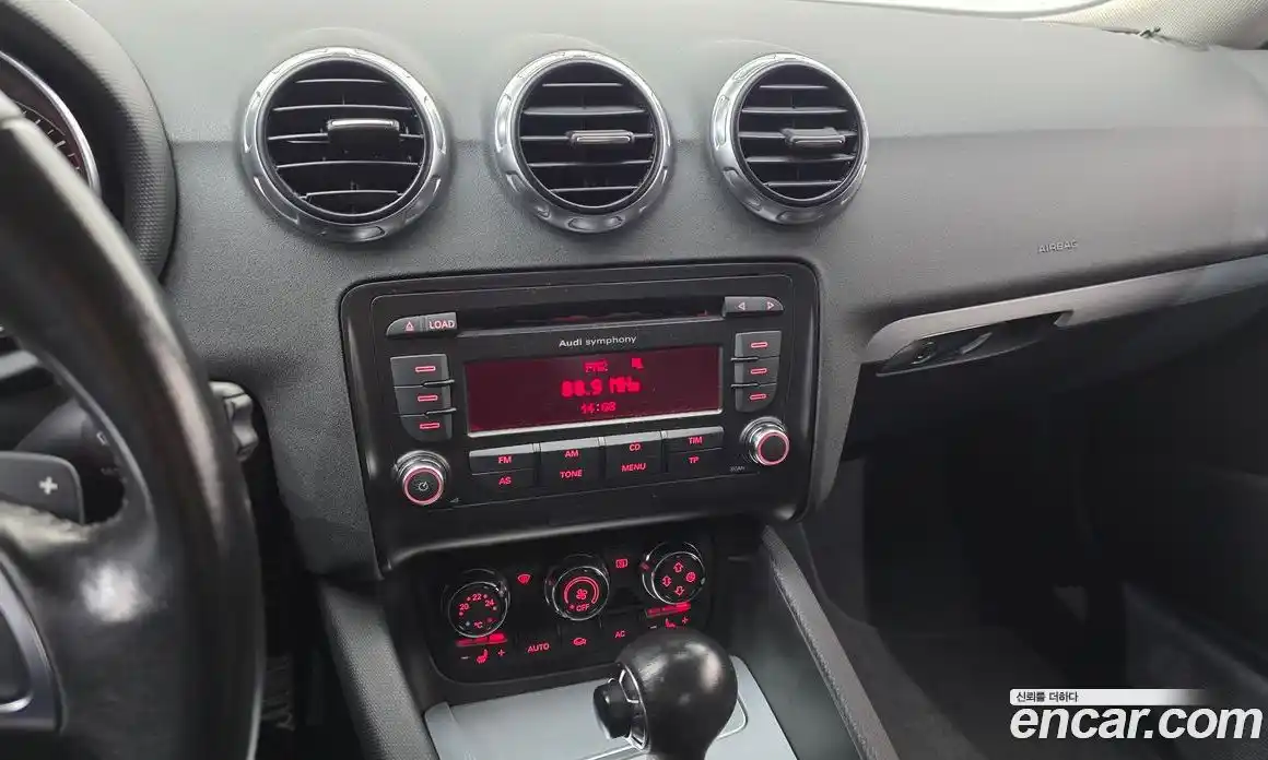 Audi TT 2008 2.0 Автомат в Москве № 193426, фото 20