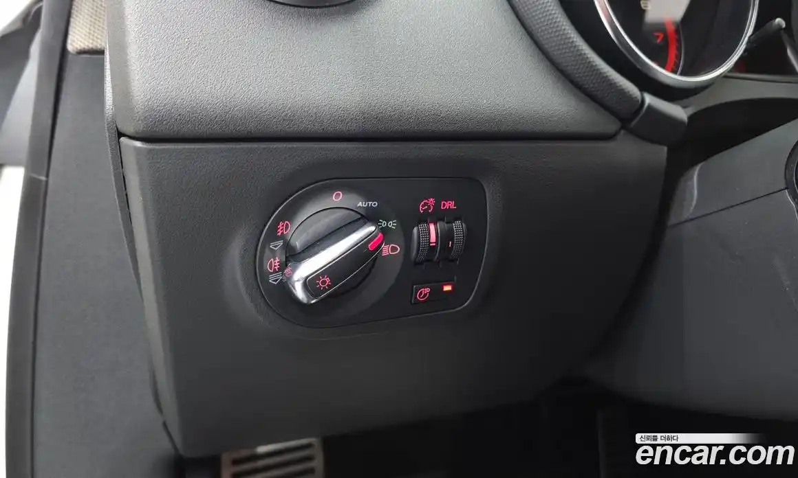 Audi TT 2008 2.0 Автомат в Москве № 193426, фото 8