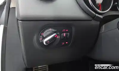 Audi TT 2008 2.0 Автомат в Москве № 193426, миниатюра 8