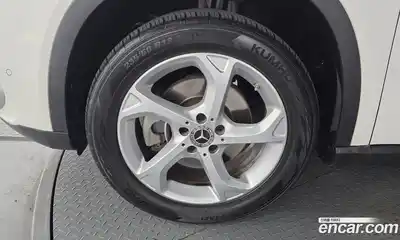 Mercedes-Benz GLA-Class 2019 2.0 Автомат в Москве № 194442, миниатюра 2