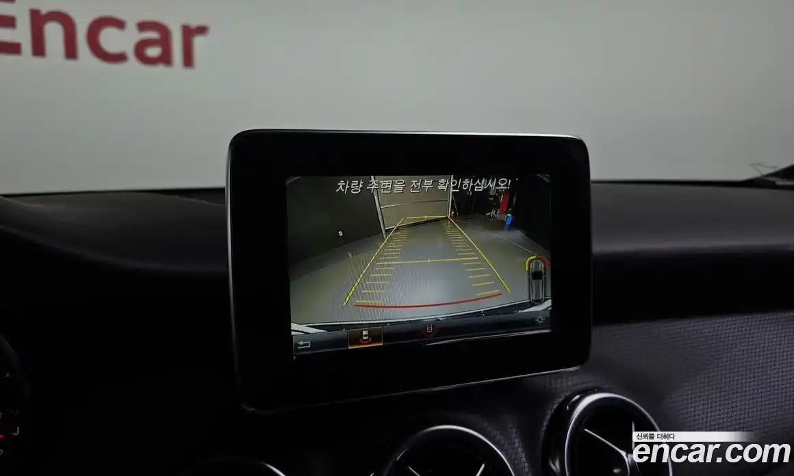 Mercedes-Benz GLA-Class 2019 2.0 Автомат в Москве № 194442, фото 10