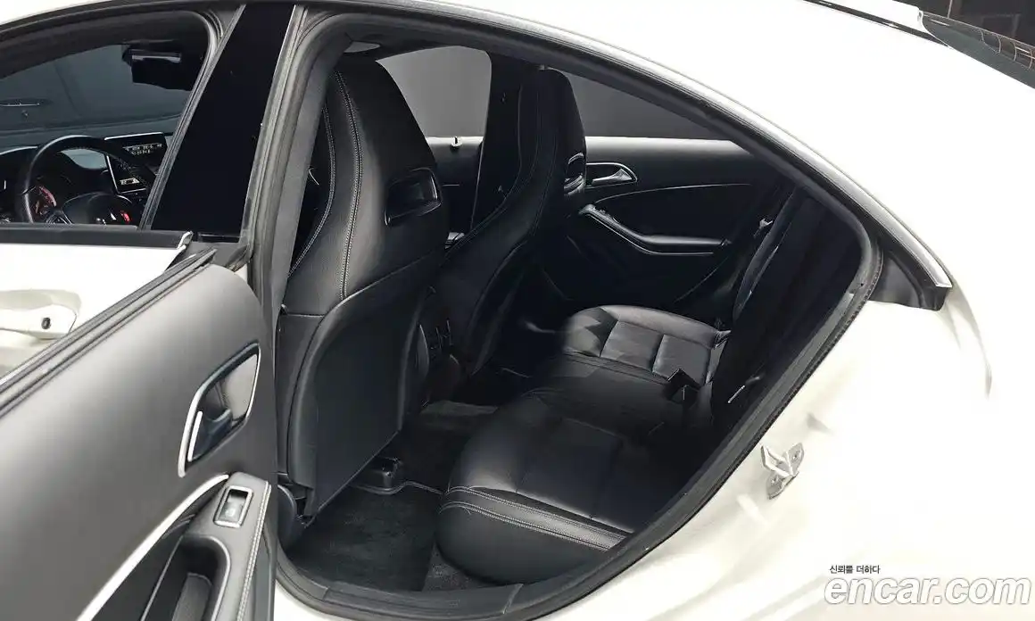 Mercedes-Benz CLA-Class 2016 2.1 Автомат в Москве № 194690, фото 17