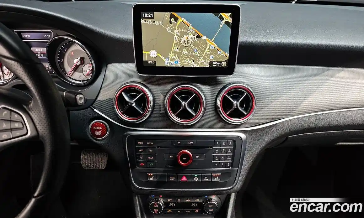 Mercedes-Benz CLA-Class 2016 2.1 Автомат в Москве № 194690, фото 9