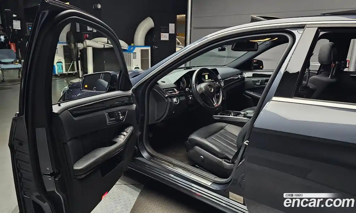 Mercedes-Benz E-Class 2014 3.5 Автомат в Москве № 194747, фото 15