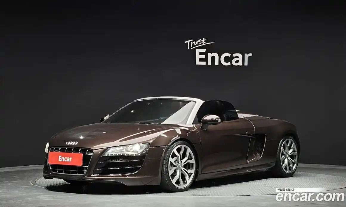 Audi R8 2012 5.2 Робот в Москве № 195147, фото 1