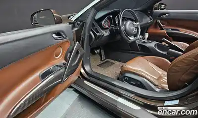 Audi R8 2012 5.2 Робот в Москве № 195147, миниатюра 11