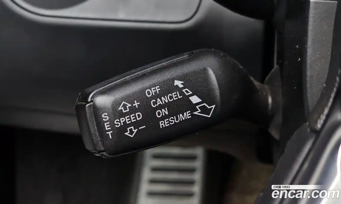 Audi R8 2012 5.2 Робот в Москве № 195147, фото 18