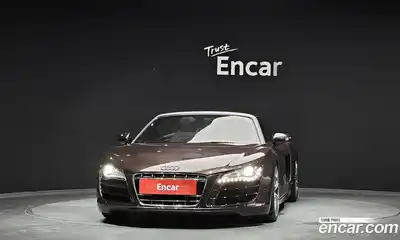 Audi R8 2012 5.2 Робот в Москве № 195147, миниатюра 3