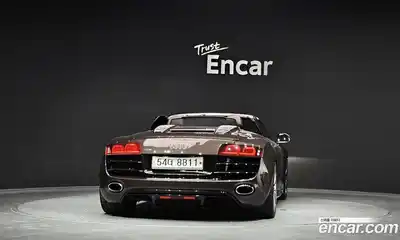 Audi R8 2012 5.2 Робот в Москве № 195147, миниатюра 4