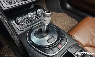 Audi R8 2012 5.2 Робот в Москве № 195147, миниатюра 9