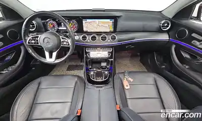 Mercedes-Benz E-Class 2020 1.9 Автомат в Москве № 195325, миниатюра 2