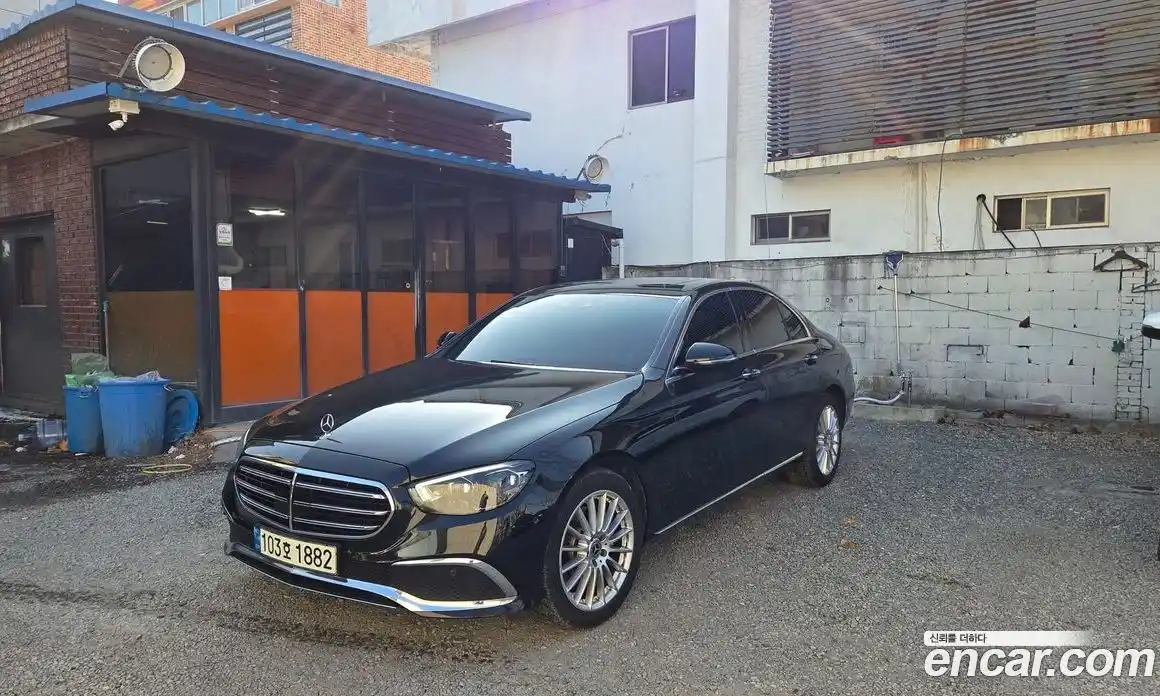 Mercedes-Benz E-Class 2021 2.0 Автомат в Москве № 195519, фото 16