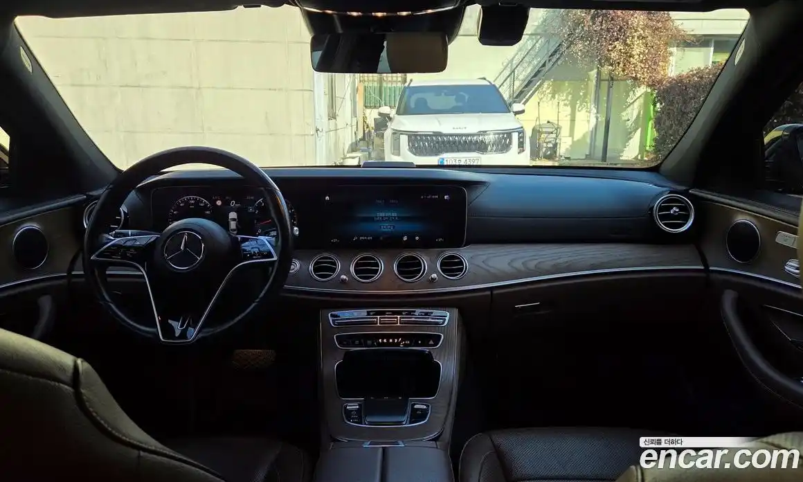 Mercedes-Benz E-Class 2021 2.0 Автомат в Москве № 195519, фото 7