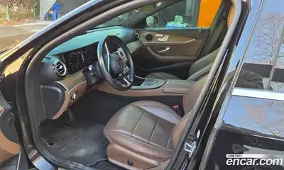 Mercedes-Benz E-Class 2021 2.0 Автомат в Москве № 195519, миниатюра 10