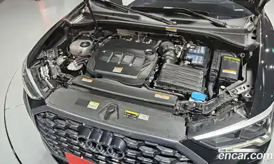 Audi Q3 2023 2.0 Автомат в Москве № 196284, миниатюра 12